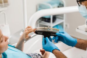 Dental veneers treatment showing whether do veneers ruin your teeth